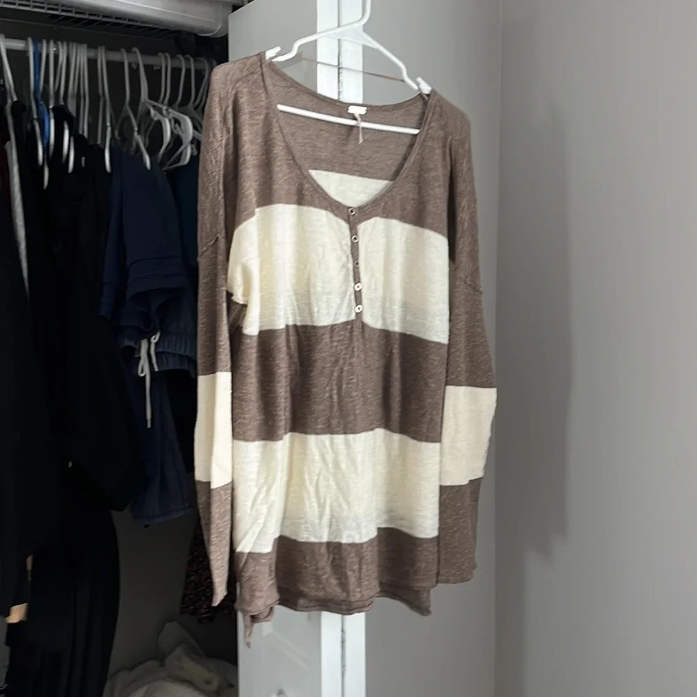 Free People Oversized Knit Sweater Pullover, lightly worn